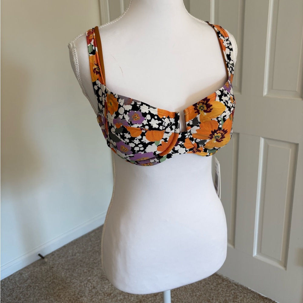 L*space by Monica Wise Floral Camellia Bikini Top - New w/TAGS